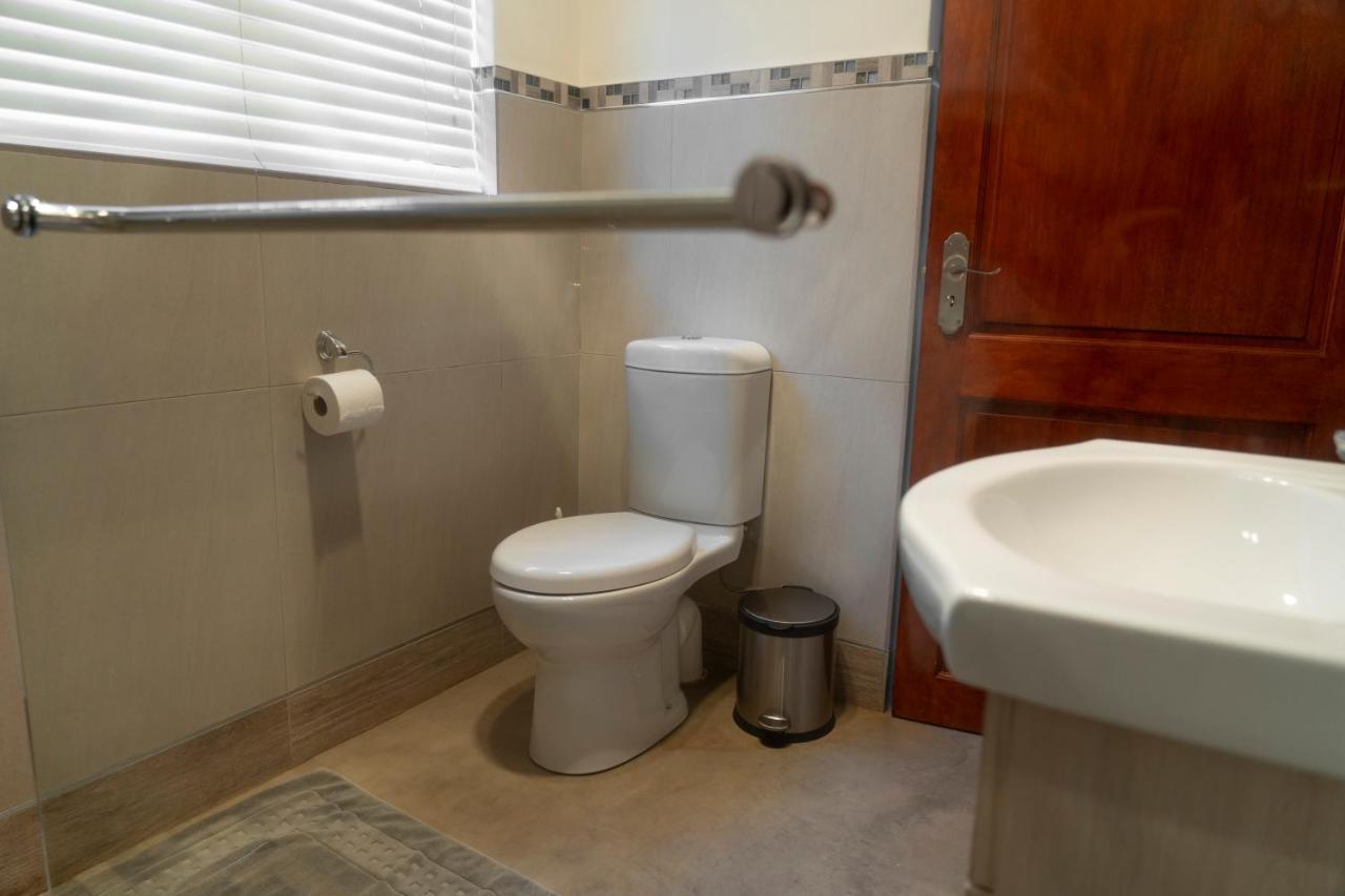 Rueby'S Guesthouse Dullstroom Zewnętrze zdjęcie