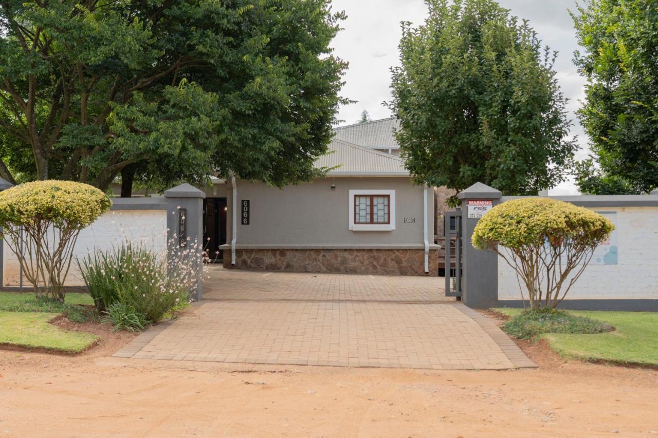 Rueby'S Guesthouse Dullstroom Zewnętrze zdjęcie